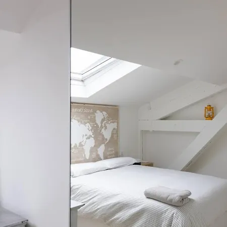 Apq - Apto 5b - Puerto Deportivo Χιχόν