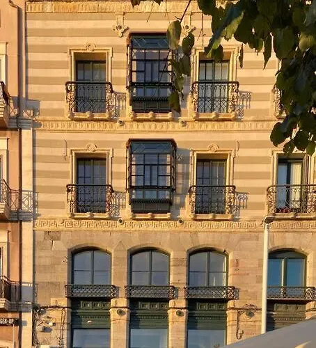 Apq - Apto 5b - Puerto Deportivo Apartman