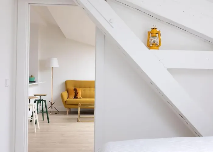 Apq - Apto 5b - Puerto Deportivo Apartman